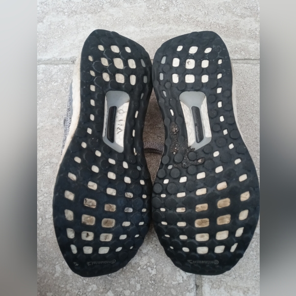 Womens size 7.5 Adidas Uncaged Ultra Boost - Picture 7 of 8